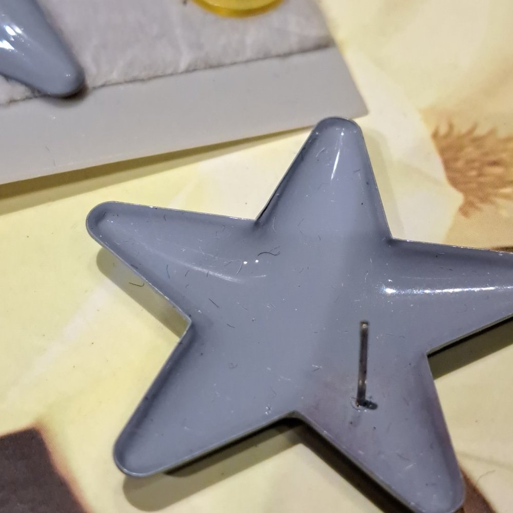 🙃6/$10 Star Earrings - Picture 5 of 5